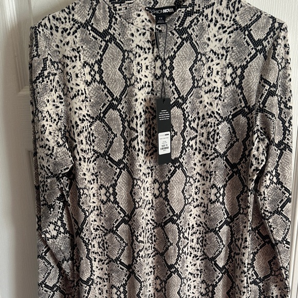 Fashion Nova Beige and Black Snake-Print Long Sleeve Midi Dress - Picture 6 of 8